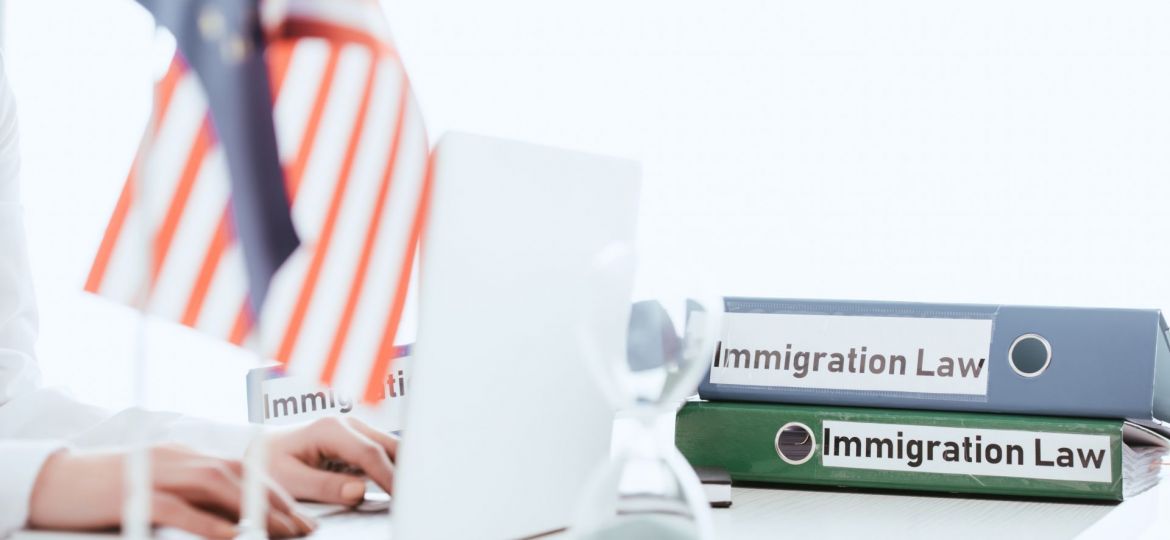 Abril 2025 en Inmigración: Bloqueos, Revocaciones y Nuevas Medidas de Impacto